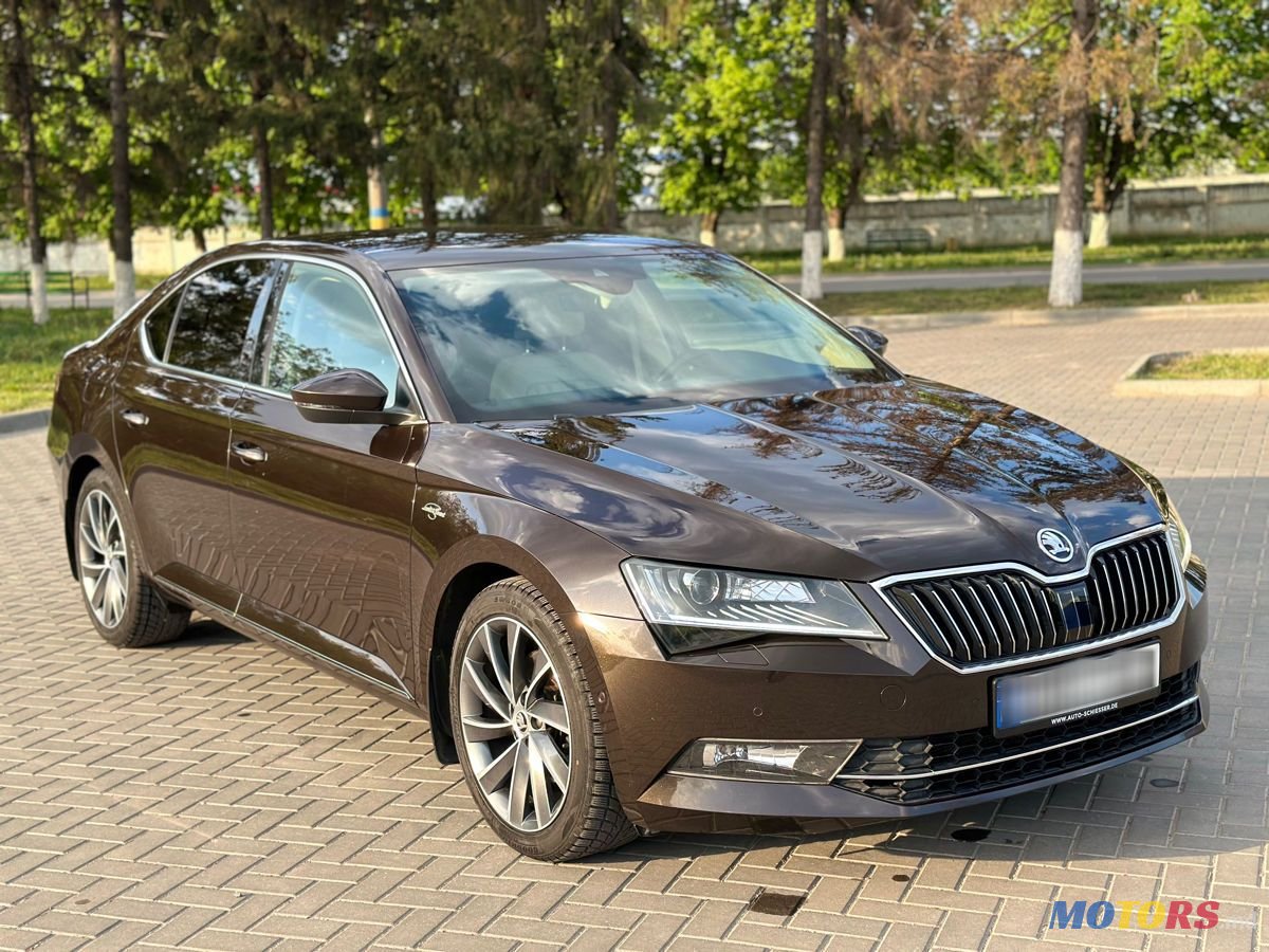 2017' Skoda Superb photo #5