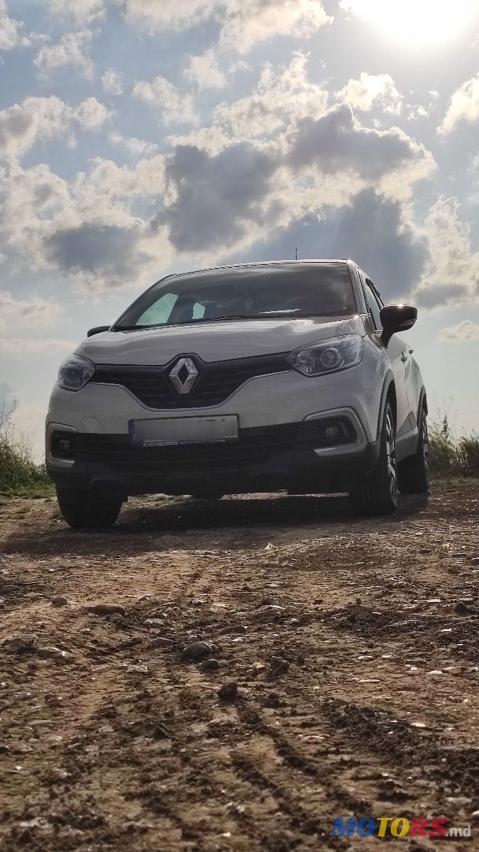 2019' Renault Captur photo #1