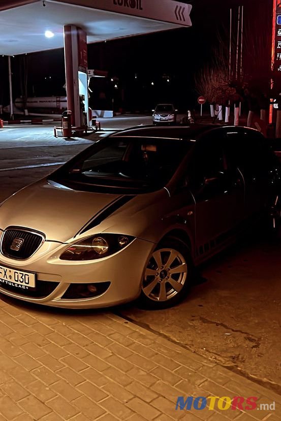 2007' SEAT Leon photo #5