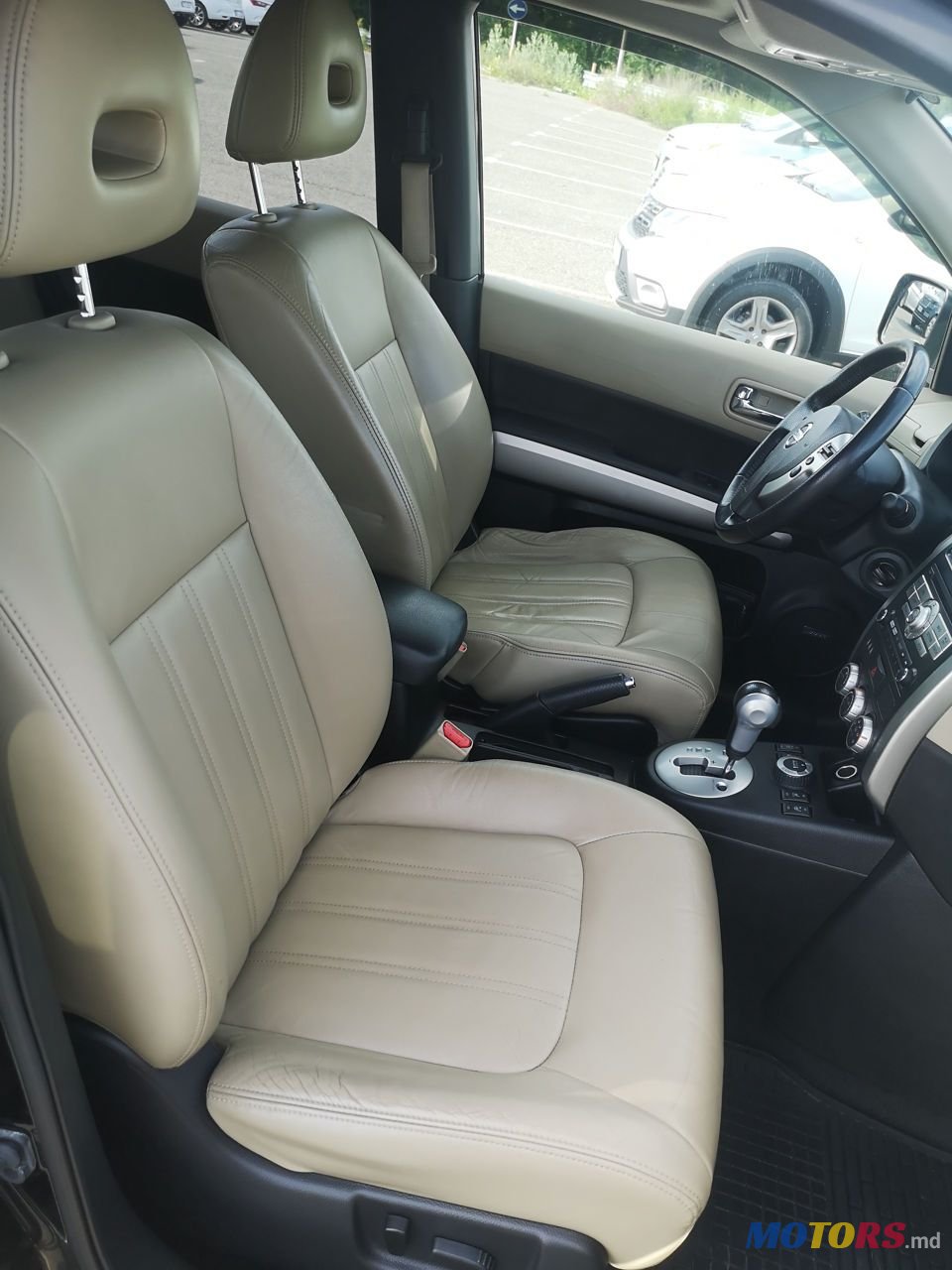 2011' Nissan X-Trail photo #6