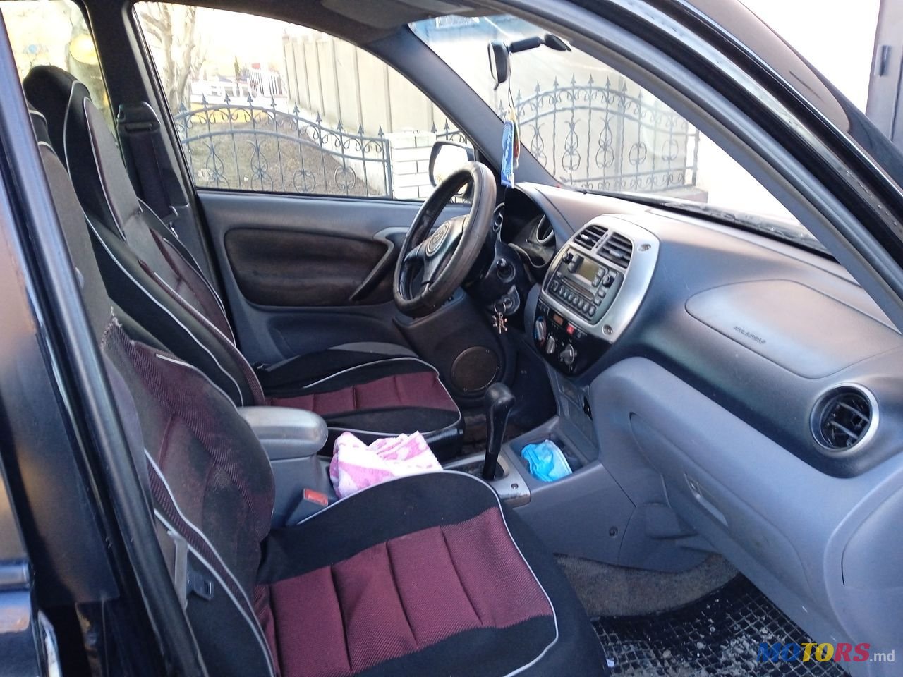 2002' Toyota RAV4 photo #4