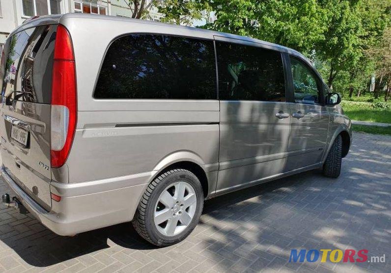 2008' Mercedes-Benz Viano photo #1