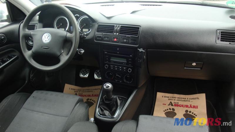 2006' Volkswagen Golf photo #7