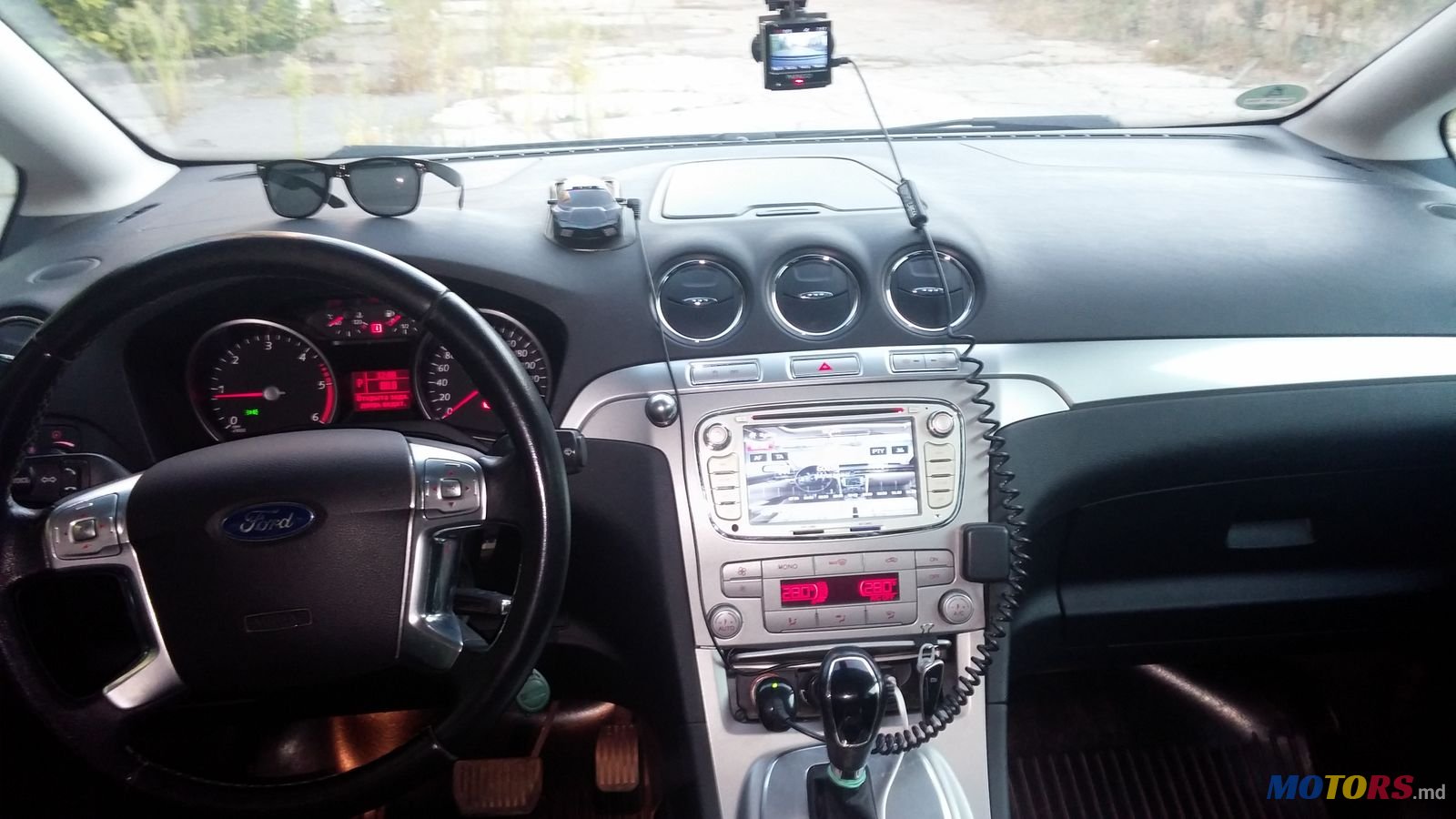 2008' Ford S-Max photo #3