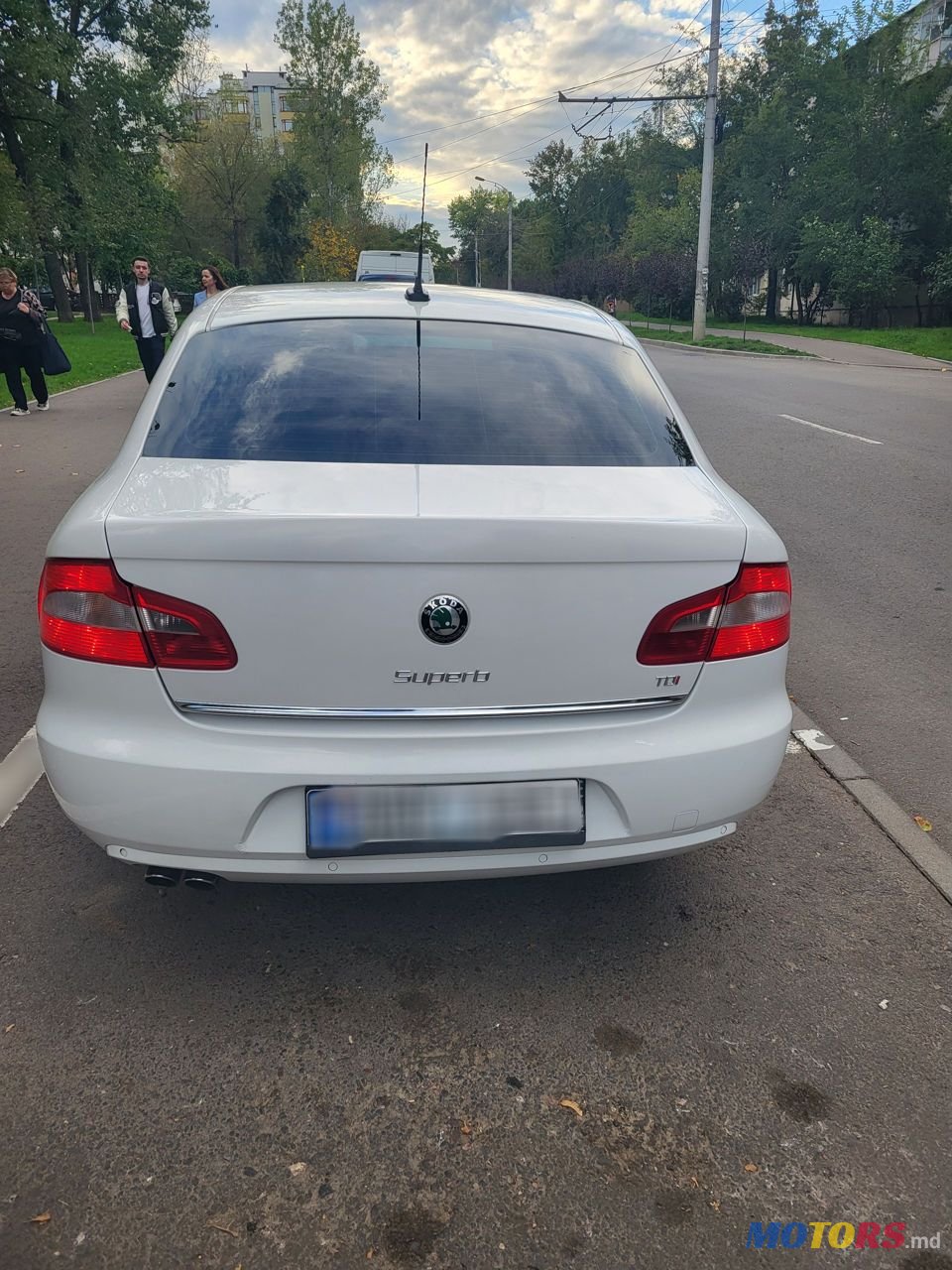 2009' Skoda Superb photo #4