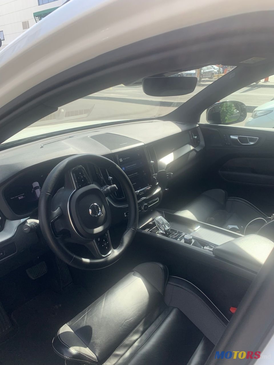 2022' Volvo XC60 photo #5