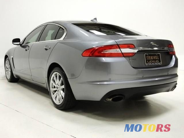 2013' Jaguar XF photo #3
