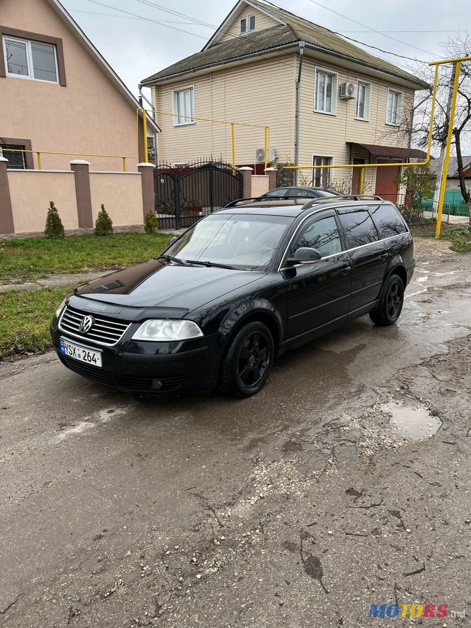 2005' Volkswagen Passat photo #2