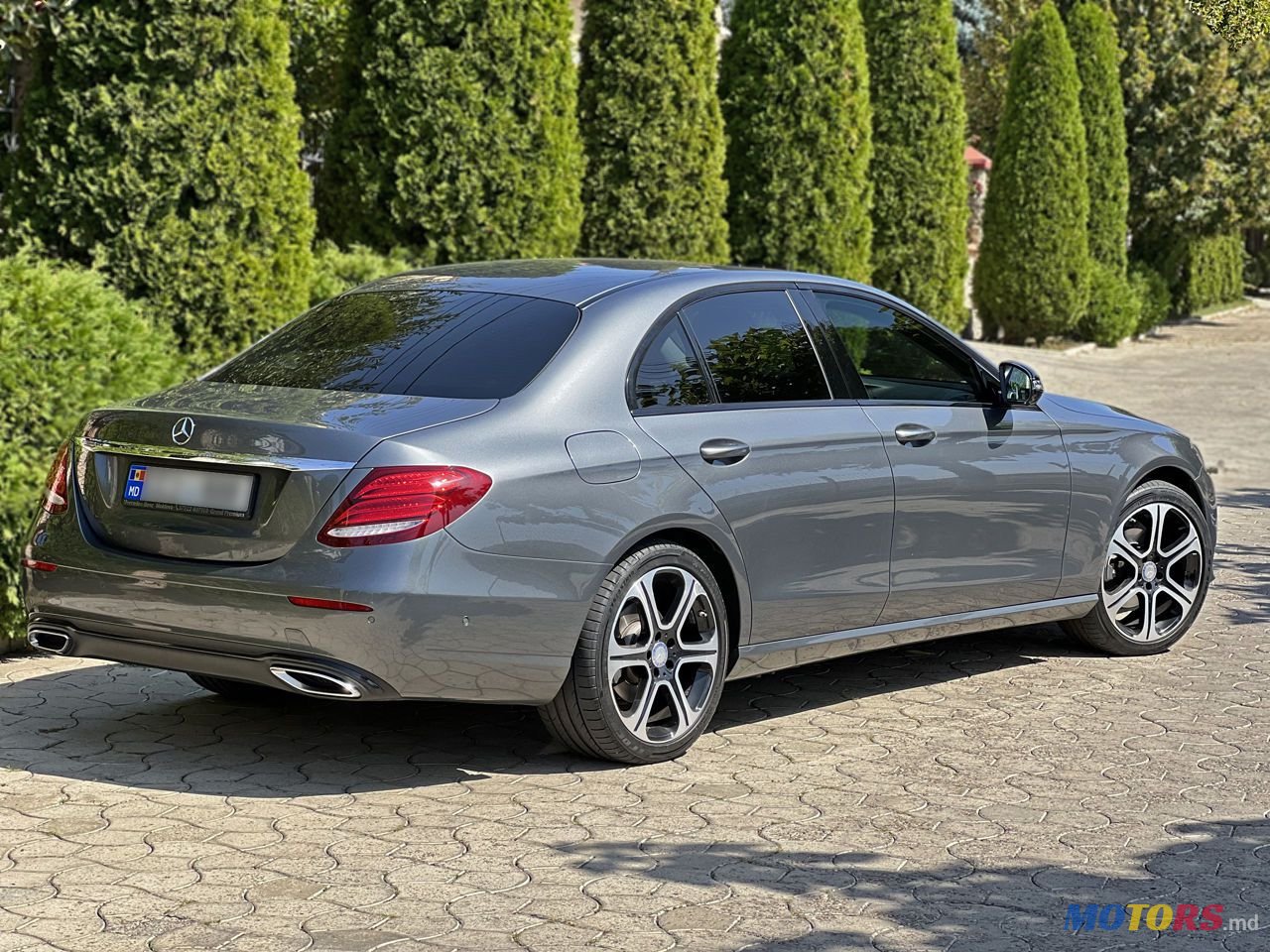 2016' Mercedes-Benz E Класс photo #3