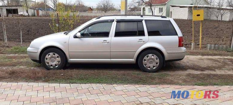 2003' Volkswagen Golf photo #1