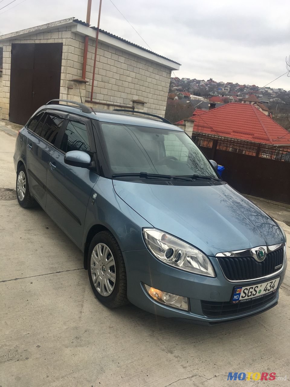 2011' Skoda Fabia photo #2