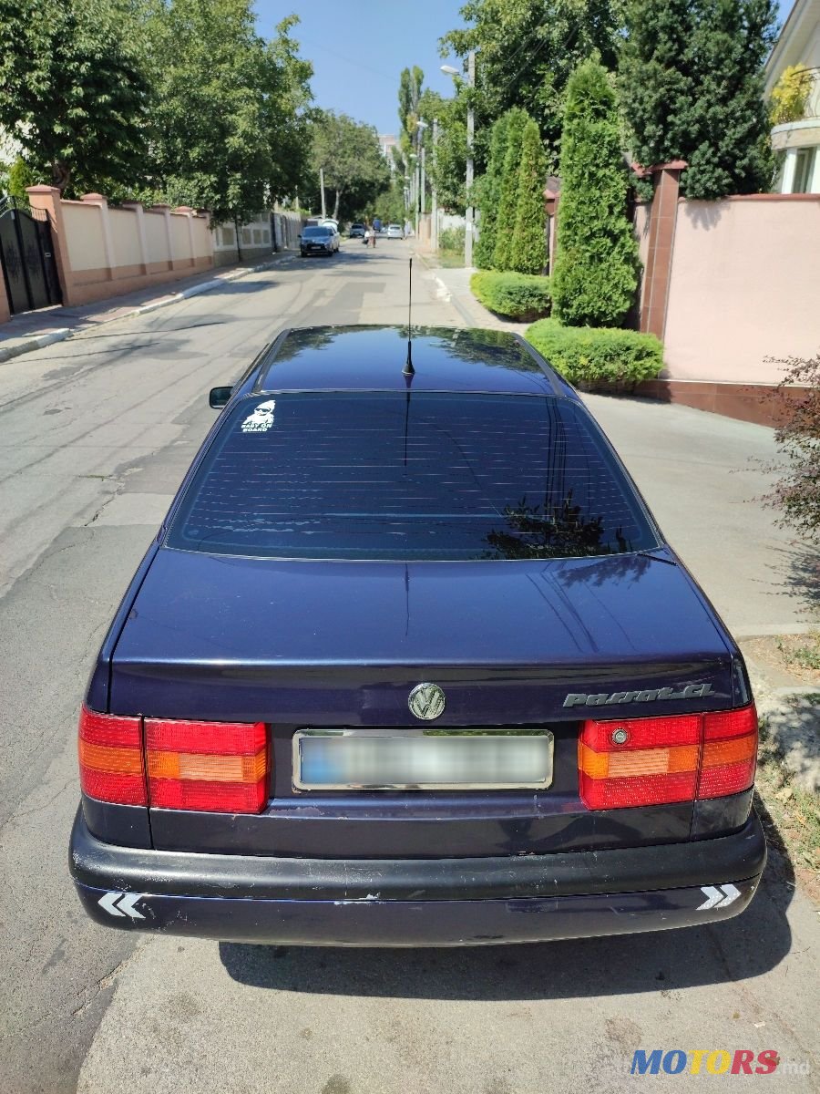 1995' Volkswagen Passat photo #6