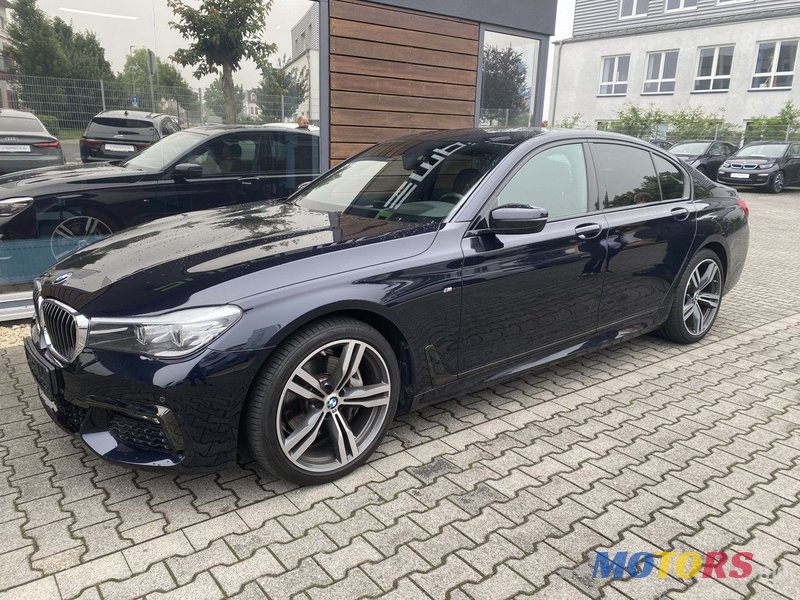 2018' BMW 7 Series photo #6