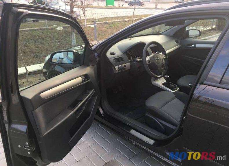 2007' Opel Astra photo #2