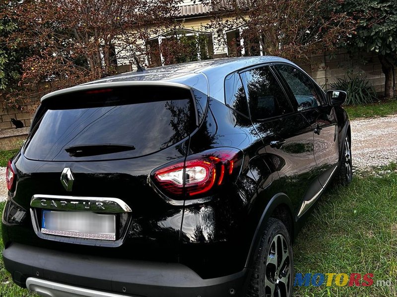 2019' Renault Captur photo #4