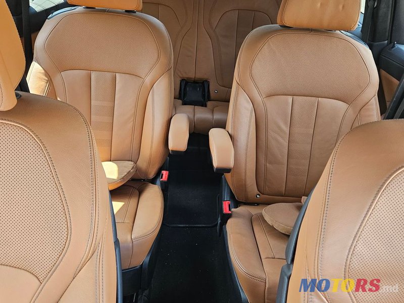 2022' BMW X7 photo #3