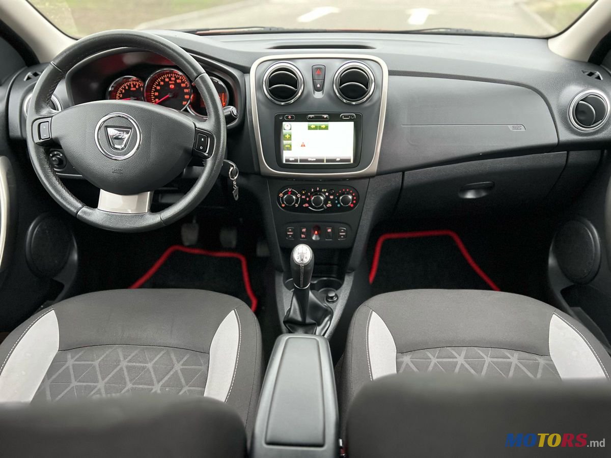 2013' Dacia Sandero Stepway photo #5