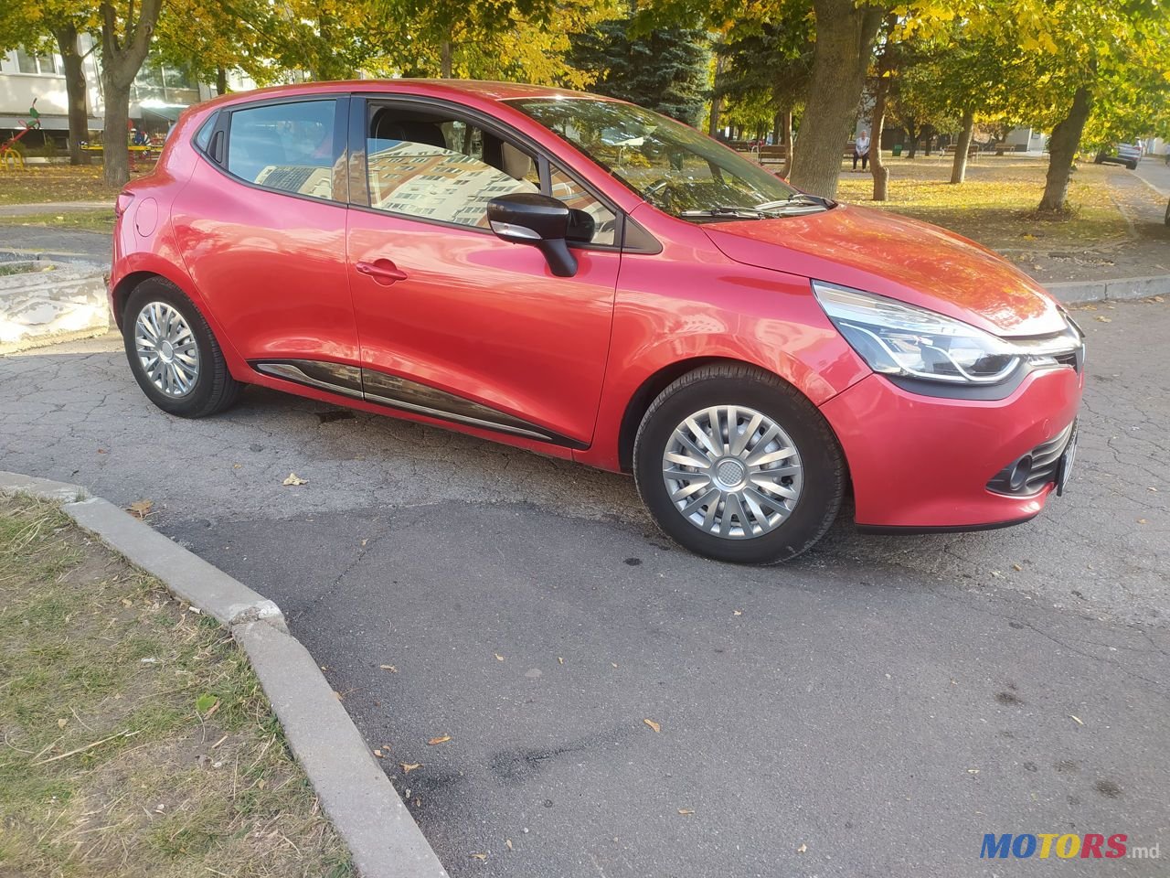 2015' Renault Clio photo #4