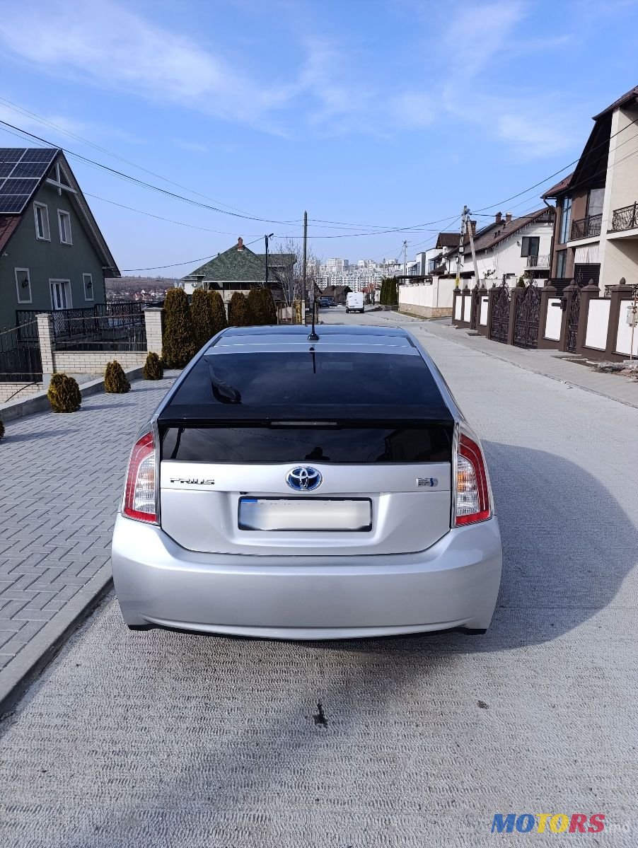 2012' Toyota Prius photo #4