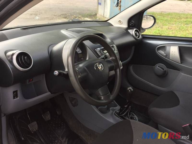 2007' Toyota Aygo photo #6