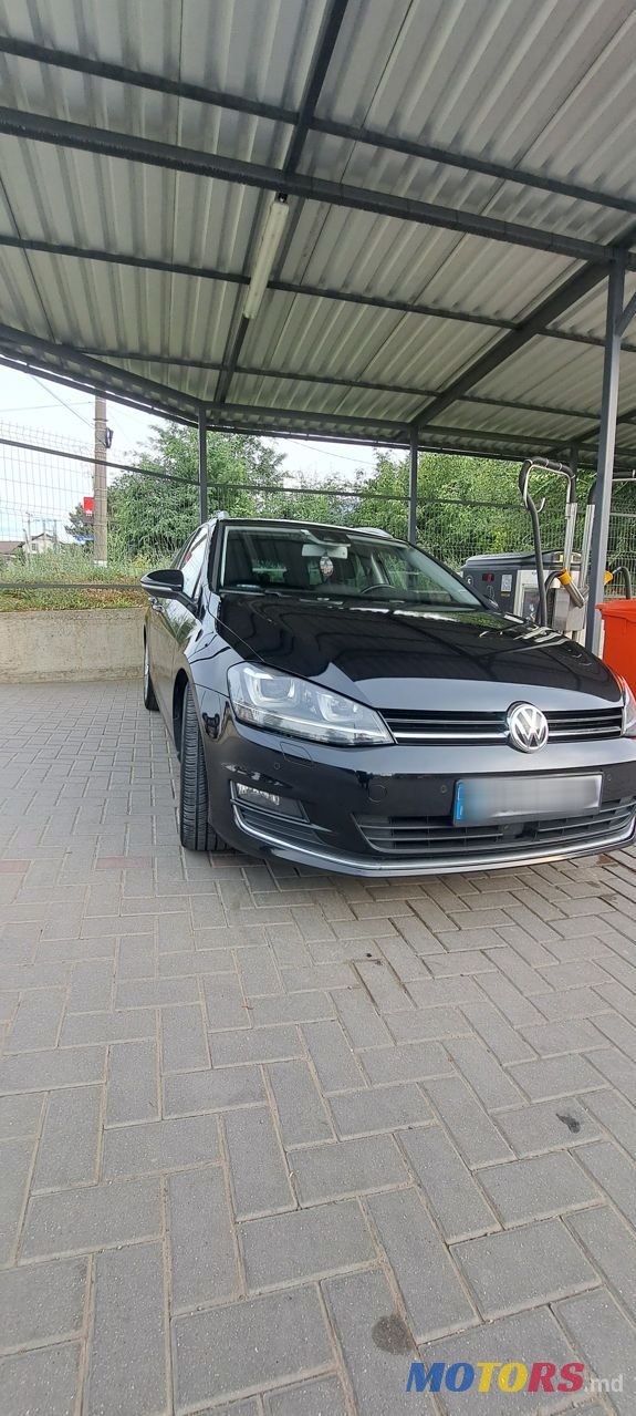 2013' Volkswagen Golf photo #3