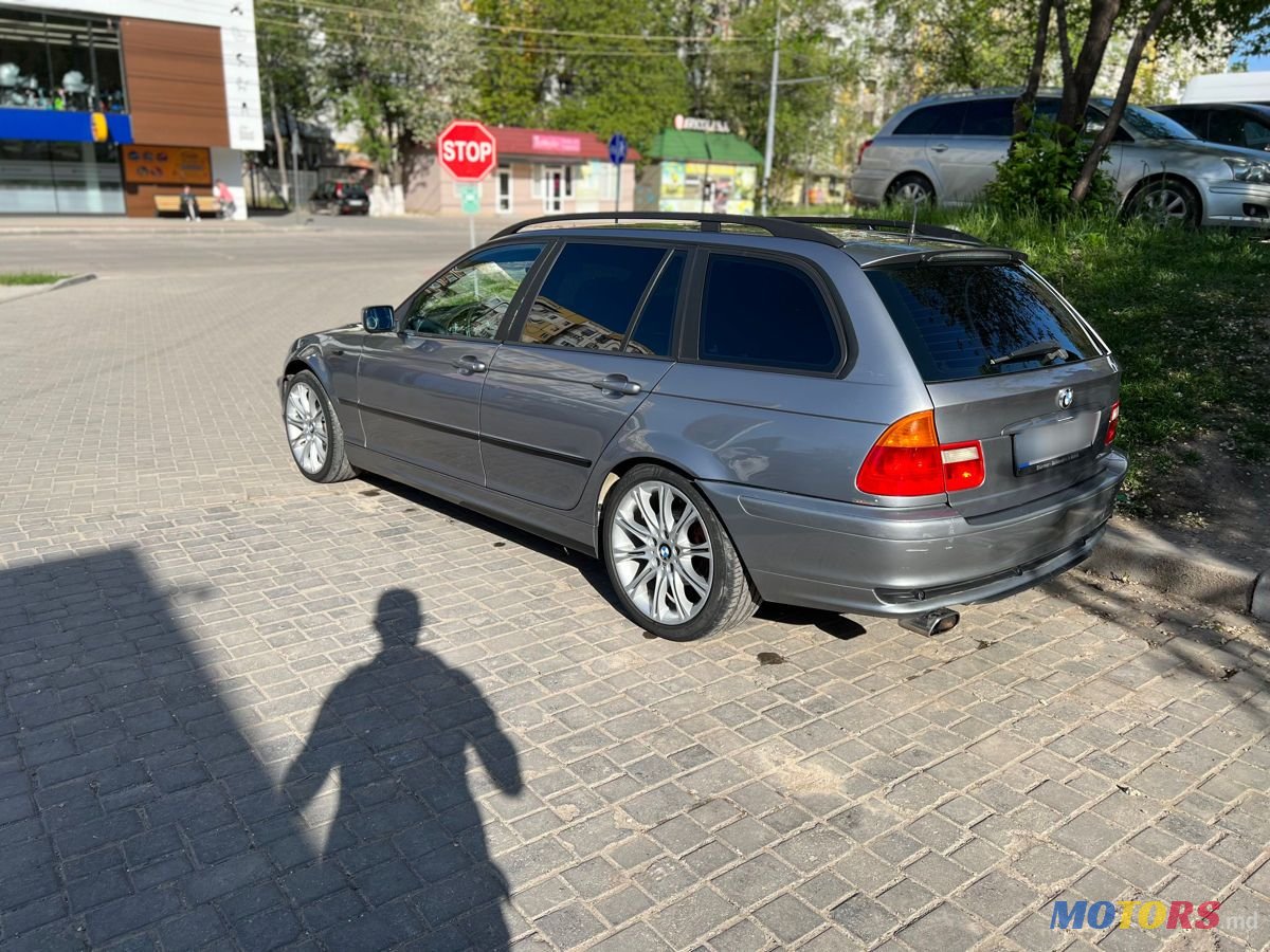 2004' BMW 3 Series Touring photo #5