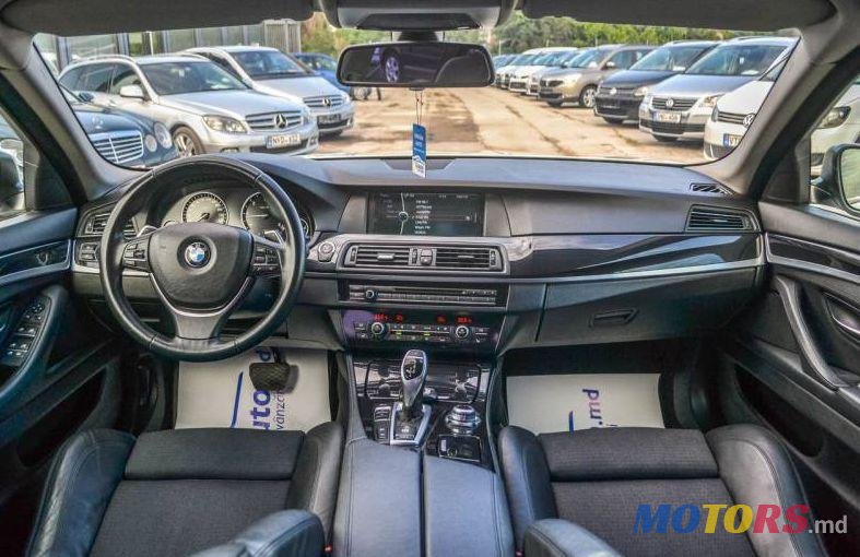 2012' BMW 5 photo #2