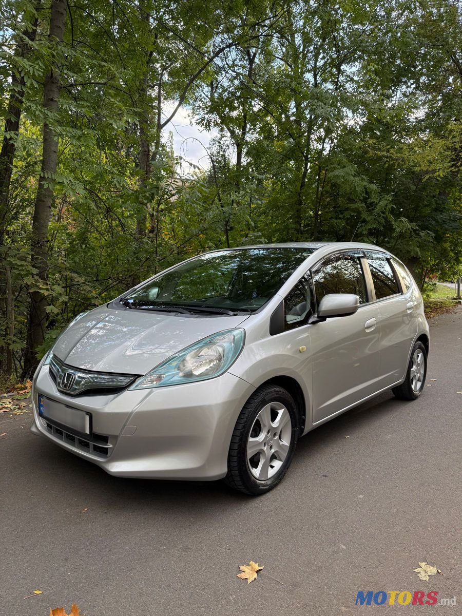 2014' Honda Jazz photo #3