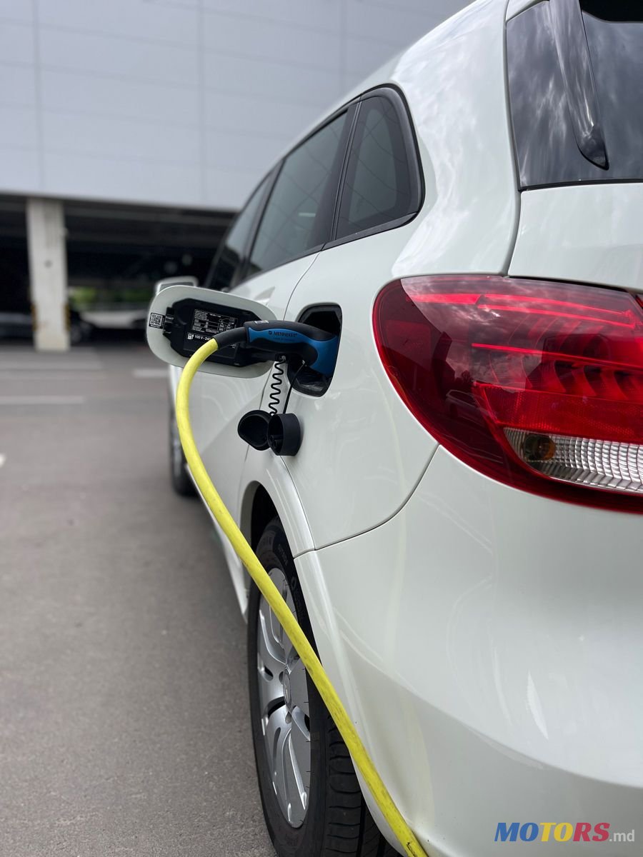 2015' Mercedes-Benz B Класс photo #3