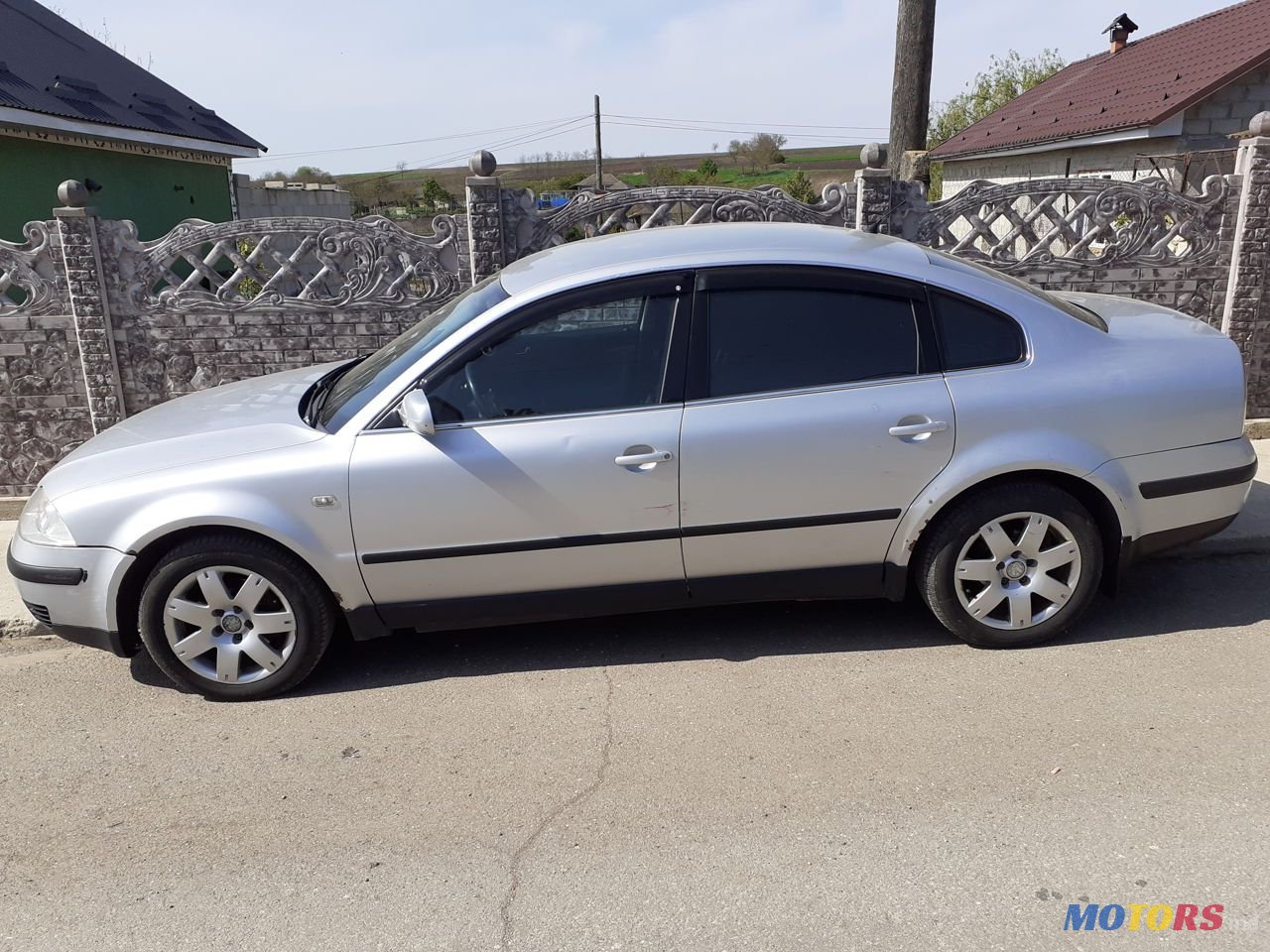 2001' Volkswagen Passat photo #4