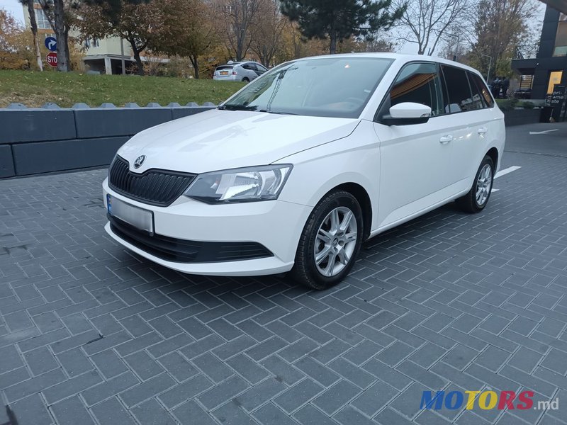 2015' Skoda Fabia photo #1