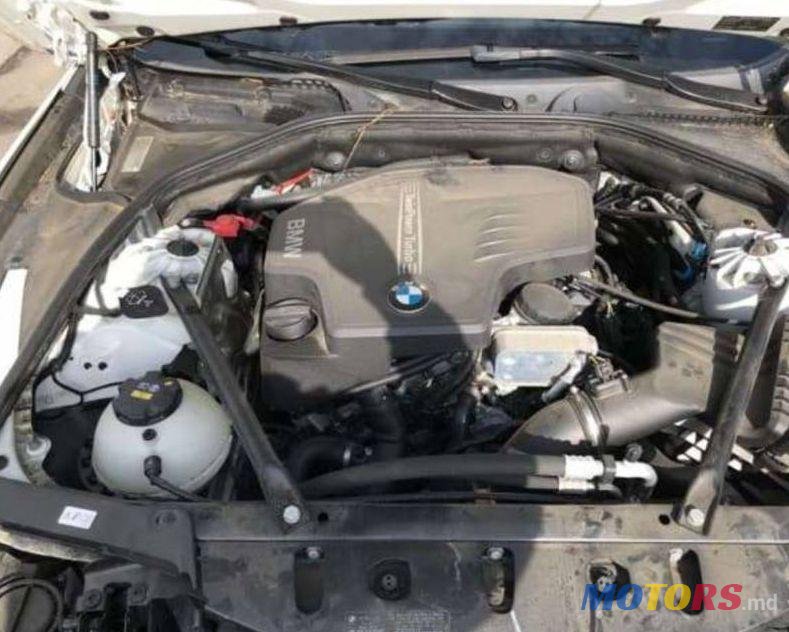 2015' BMW 5 photo #2