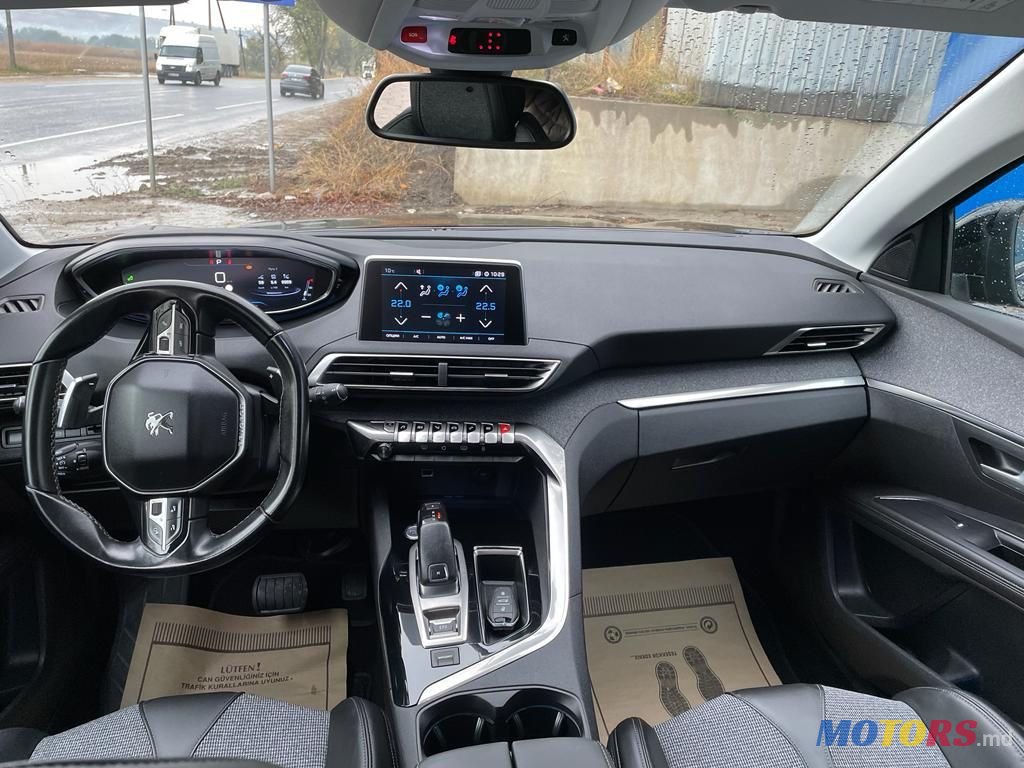 2018' Peugeot 5008 photo #6