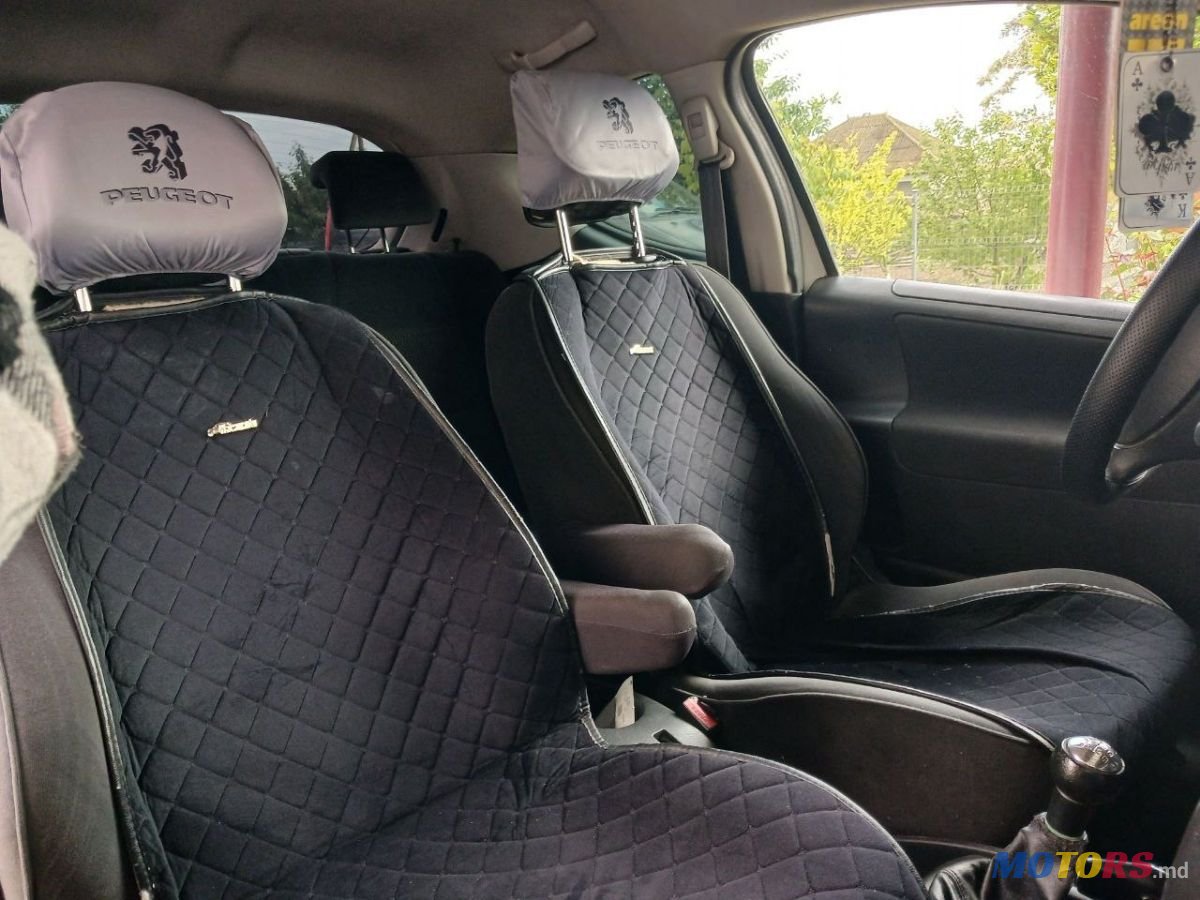 2009' Peugeot 207 photo #5