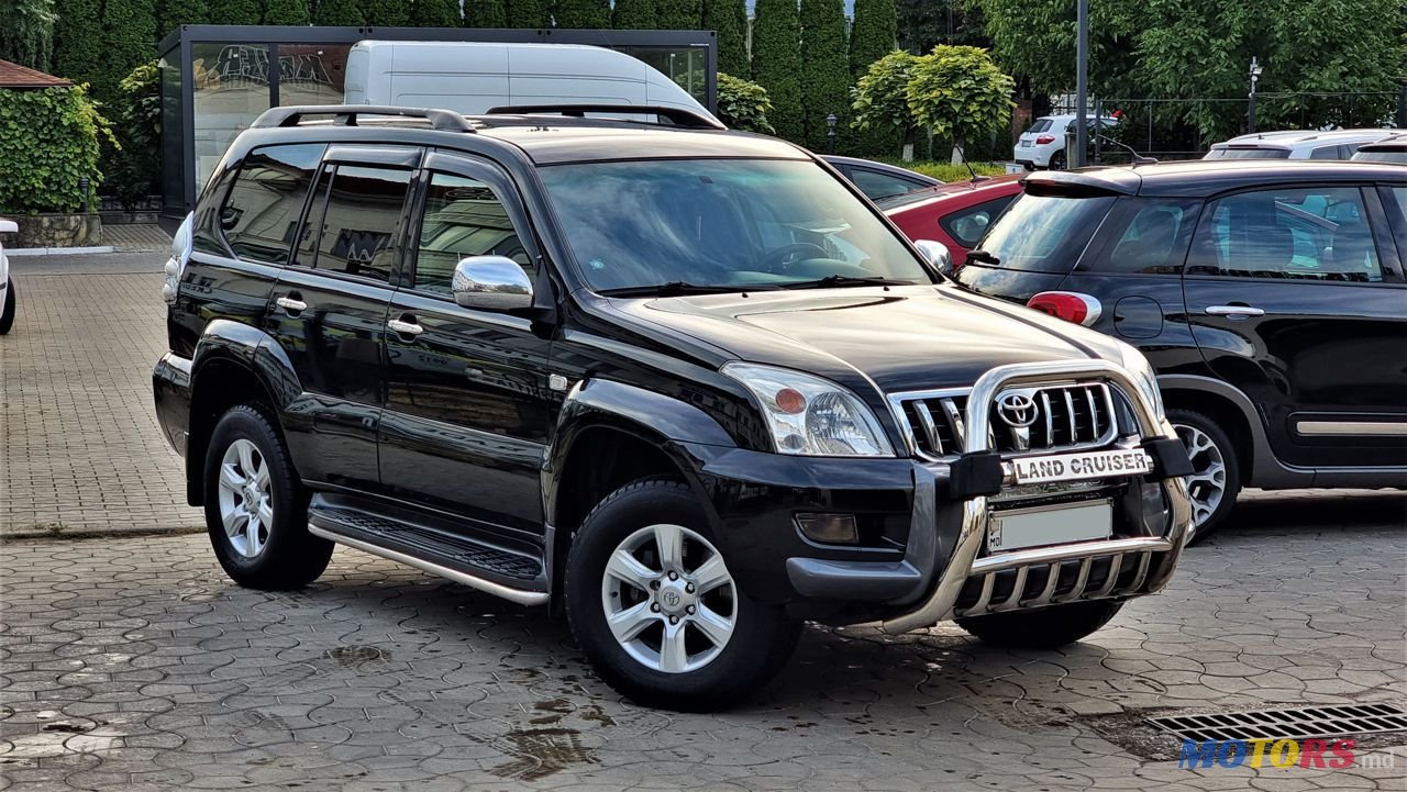 2006' Toyota Land Cruiser photo #1