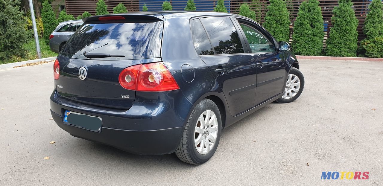 2006' Volkswagen Golf photo #5