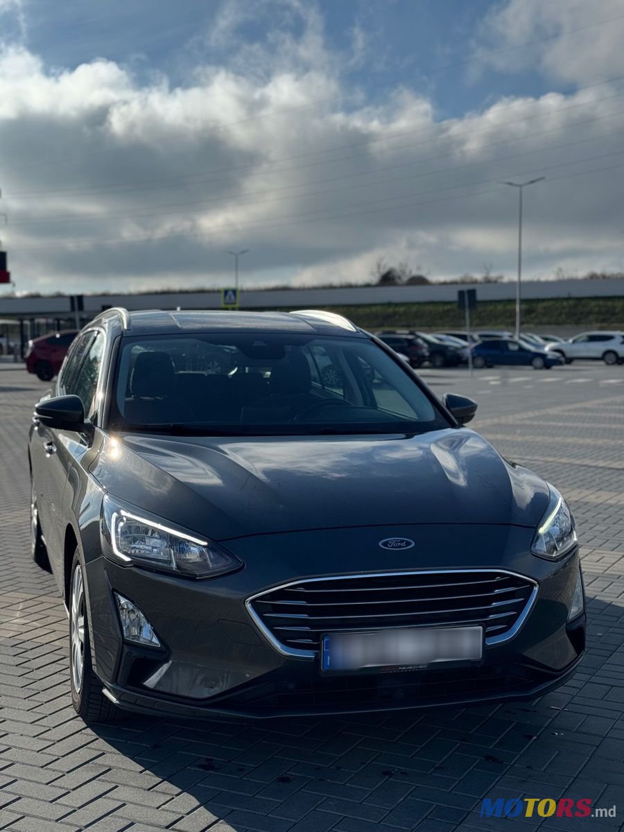 2020' Ford Focus photo #2