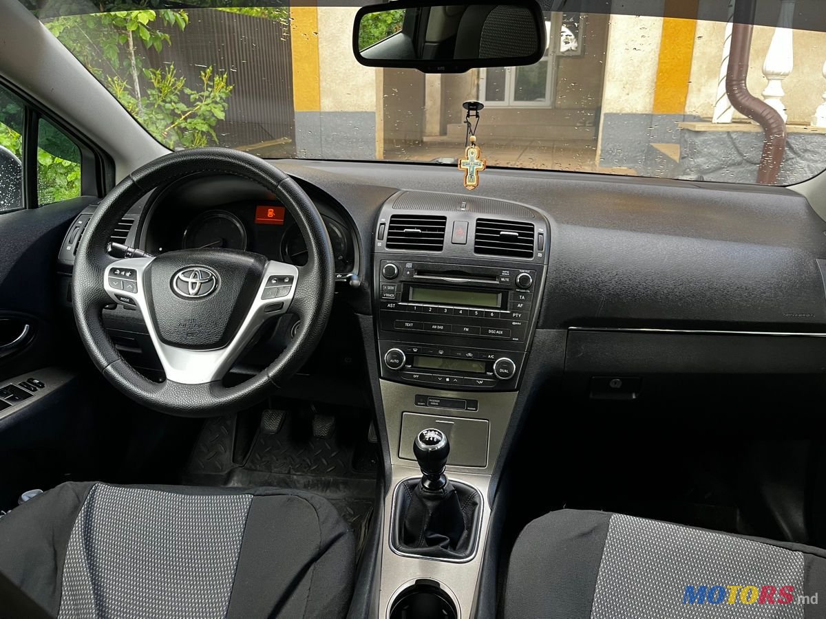 2009' Toyota Avensis photo #5