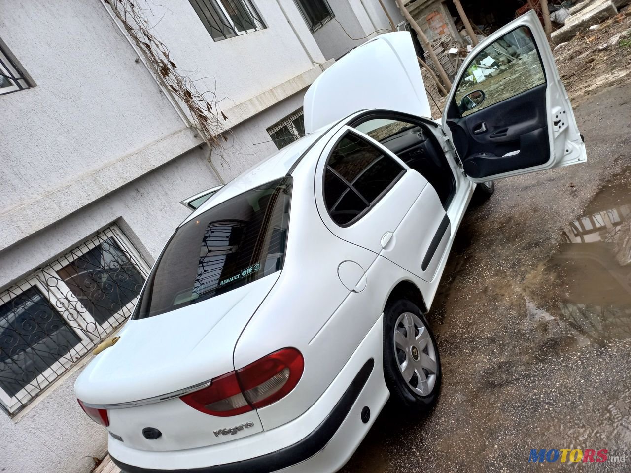 2002' Renault Megane photo #6