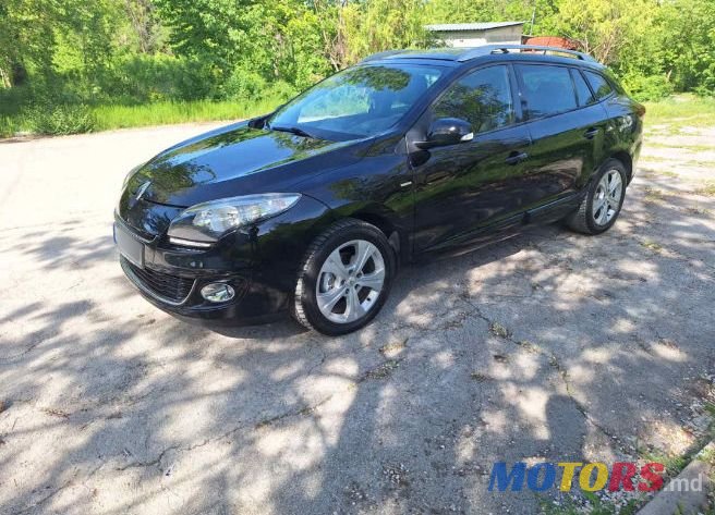 2013' Renault Megane photo #2