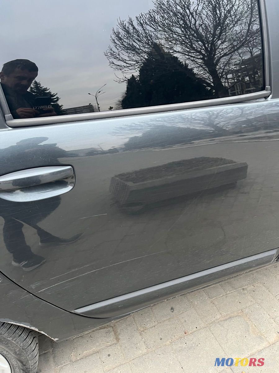 2012' Dacia Lodgy photo #3