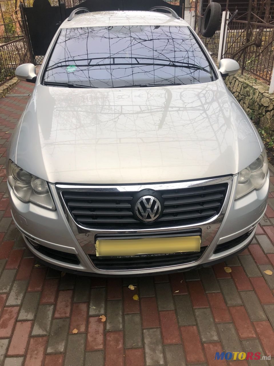 2009' Volkswagen Passat photo #1