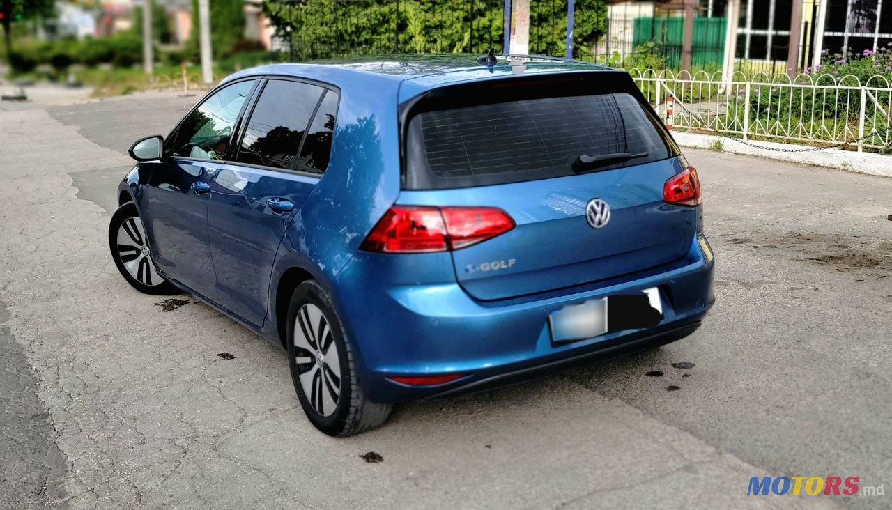 2014' Volkswagen Golf photo #6