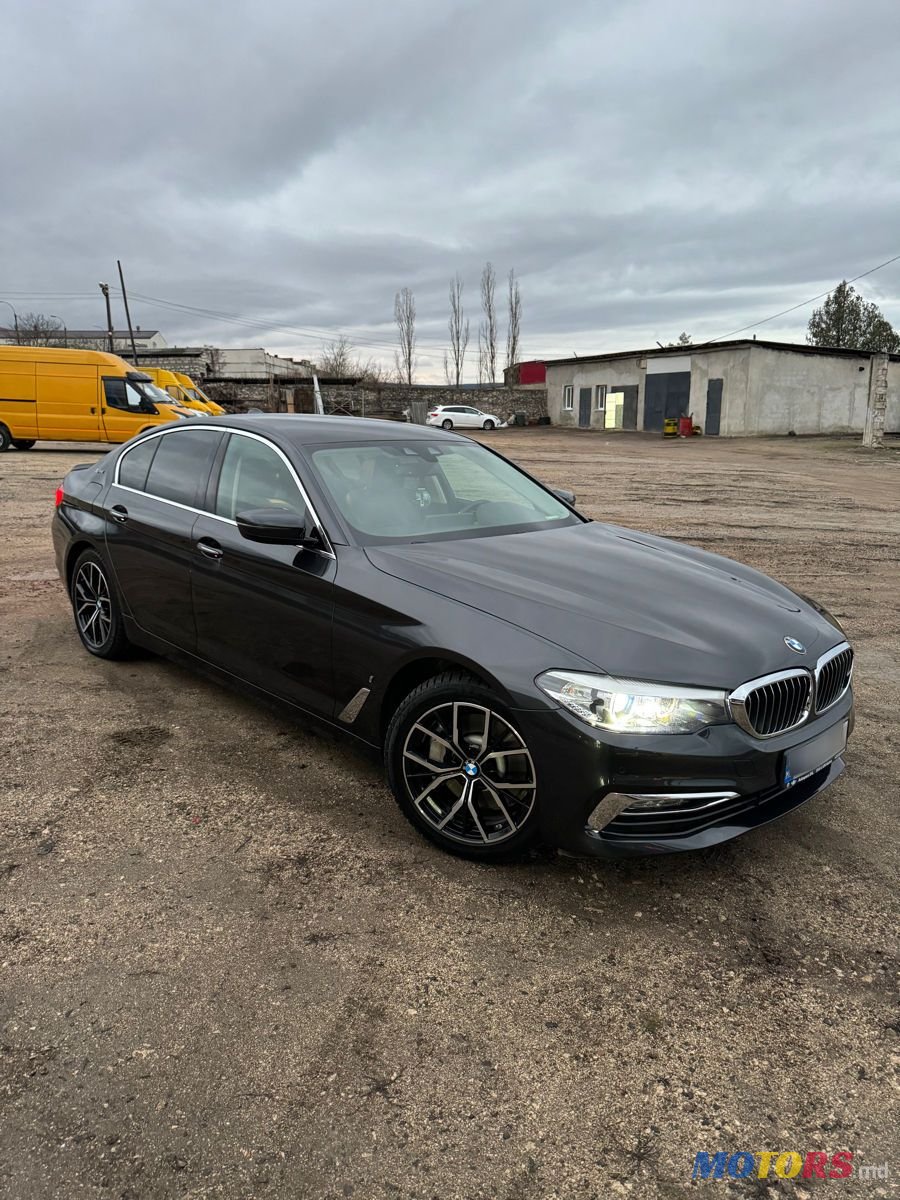 2018' BMW 5 Series photo #1