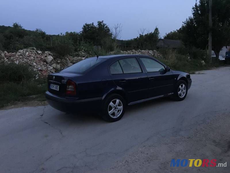 2002' Skoda Octavia photo #3