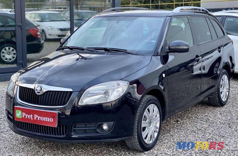 2009' Skoda Fabia photo #1
