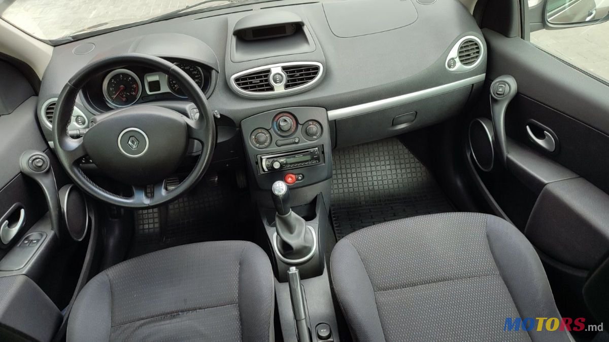 2007' Renault Clio photo #6