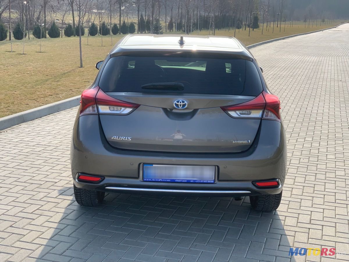 2017' Toyota Auris photo #5