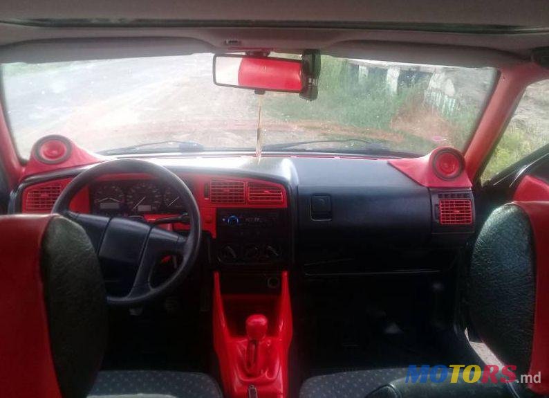 1995' Volkswagen Passat photo #1
