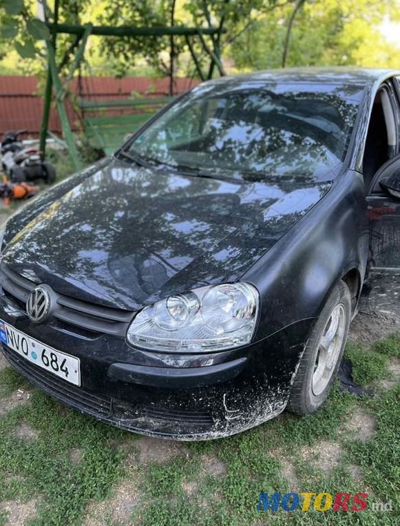 2005' Volkswagen Golf photo #4